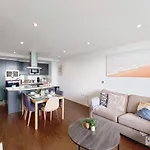 Fully Serviced Two Bed Apartment With River View