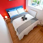 4 Bedroom Patio House Regent\'S Park - Parking