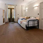 Extra Big London 4-Bed House In Liverpool Street!