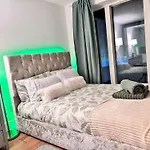 Tropical Room With Private Bathroom And Patio