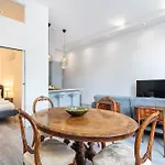Kensington 1Bd Apt Seconds From Museums