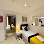 London Excel Cosy Apartment With Balcony & River View Close To O2 Arena, Cable Car, City Hall