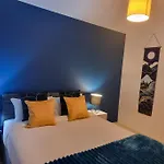 Premium Offers L Last-Minute Deal L Remigro Short Lets L 1 Bed Flat L Royal Docks L London City Airport & Excel L 2 Bed Apartment St Albans L Family Friendly L Near Bus Stop L City Centre L Book Today With Remigro