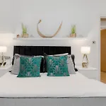Cool Covent Garden Theatre Design Hub For Families Friends Couples