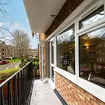 Guestready - Carlton Hill Charmer