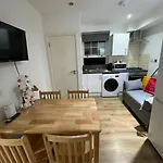 Sleep 6 - 5 Min From Camden Market Hw5