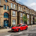 Veeve - Hoxton Hideaway