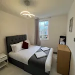 Nice Flat Near Church Street
