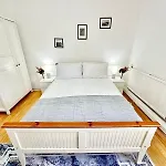 Paddington Two Bedroom Apartment