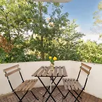 Two Bedroom Apartment By Buonomo Stays Short Lets & Serviced Accommodation In Balham With Balcony