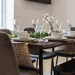 2025 Award Winning - 2 Bedroom Luxury Apartment Next To Wembley Stadium