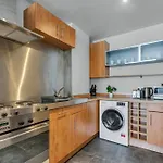 Mysquare Contemporary Serviced Apartments In City Of London