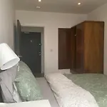 5 Purbeck Gardens Rooftop Apartment