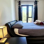 Explore London: 2 Bedroom House In Wood Green