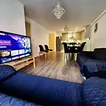 Explore London: 2 Bedroom House In Wood Green