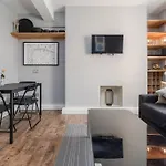 Bright, Modernised Apartment Close To Borough Market