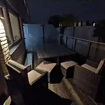 Luxurious & Modern Townhouse In Hammersmith