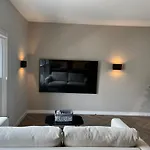 Convenient Clapham Junction Flat