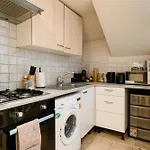1 Bed Chelsea House London With Private Terrace