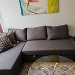 Nice Two Bedroom Apartment In Bayswater