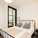 The Tottenham Hale Crib - Trendy 2Bdr Flat With Balcony
