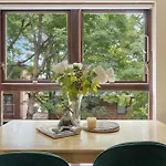 Canada Water Entire One-Bedroom Apartment