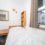 Compact Apartment In Central London