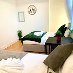 Aldgate East B&B
