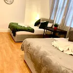 Aldgate East B&B