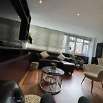 Modern Central London Apartment