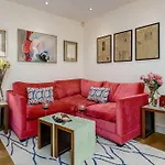 Stunning Notting Hill 3 Bed With Air Con