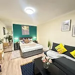 Edgware Road Comfortable Studio Apartment