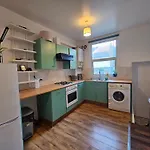 Apartment In Whitechapel
