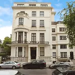 A Stunning Apartment In Paddington