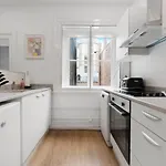 2 Bed Piccadilly Apartment 3