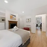 2 Bed Piccadilly Apartment 3