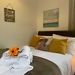Charming London Greenwich Flat