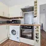 London - 2 Bedroom Flat Near Clapham Junction Cj
