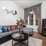 Majestic 2-Bedroom Flat In Knightsbridge-Hyde Park Kb70