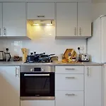 Dulwich Apartment Family-Sized 3Br Near King\'S Hospital Great For Business & Contractors