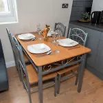 Lovely 3 Bed Apartment In The City Of London