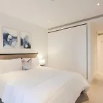 Fabulous Westfield 2 Bed