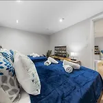 Battersea Superior Suite - London Getaway
