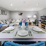 Battersea Superior Suite - London Getaway