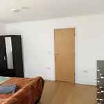 Muswell Hill Area Apartment