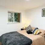 Muswell Hill Area Apartment