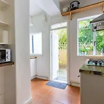 Lovely Garden Flat In Central London