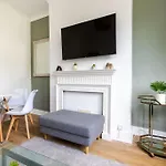 Lovely Garden Flat In Central London