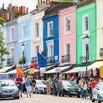 Stylish Flat In Notting Hill