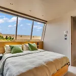 Kings House Apartments